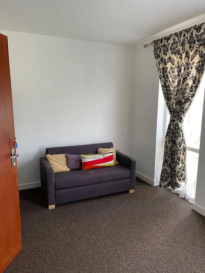Barking,Dagenham Leisure And Contractors Villa Barking