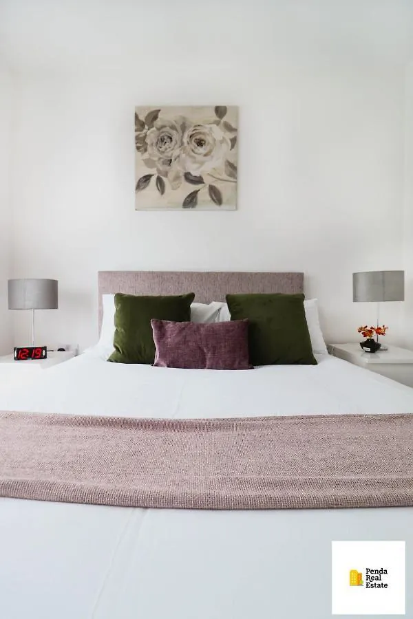 Barking,Dagenham Leisure And Contractors Villa Barking  Holiday home