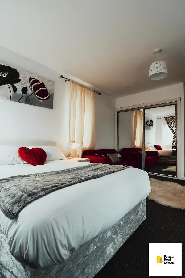 Barking,Dagenham Leisure And Contractors Villa Barking  Barking (Greater London)