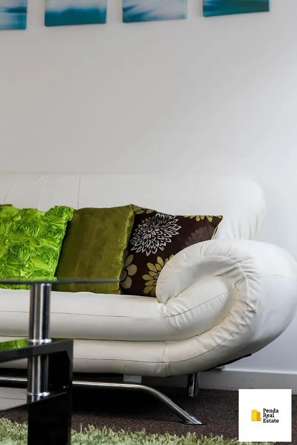 Barking,Dagenham Leisure And Contractors Villa Barking  United Kingdom