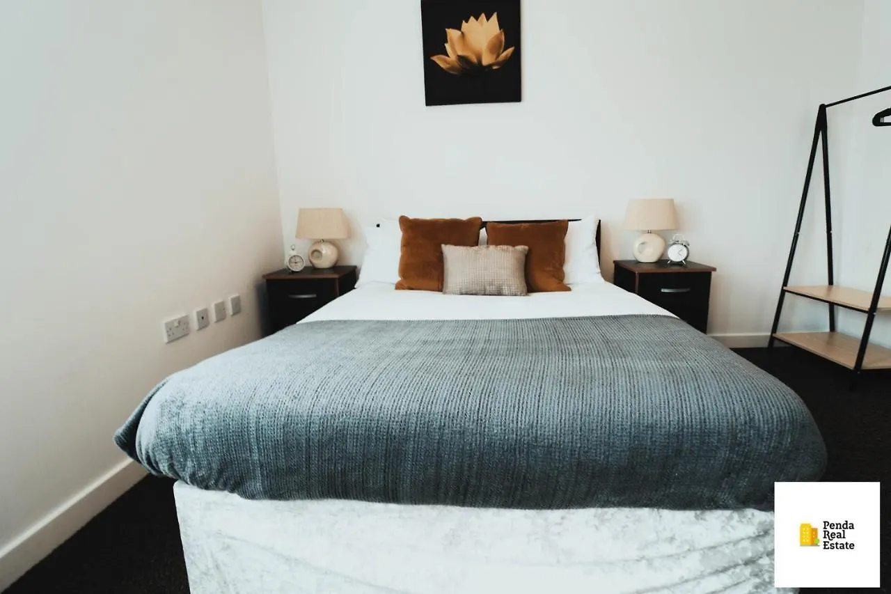 Barking,Dagenham Leisure And Contractors Villa Barking  0*, Barking (Greater London)