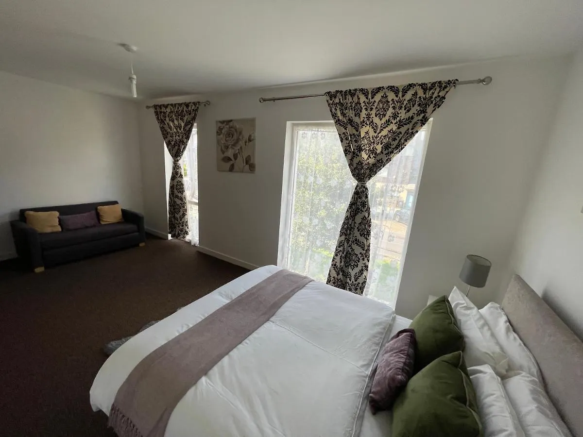 バーキング Barking,Dagenham Leisure And Contractorsヴィラ 別荘